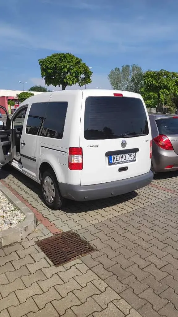 Volkswagen Caddy Life 2,0 Tdi D-Pf 2010 photo 2