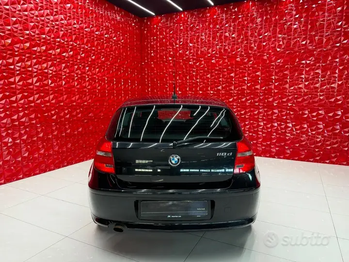 BMW 118D 2009 photo 5