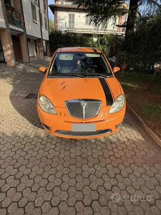 Lancia Ypsilon