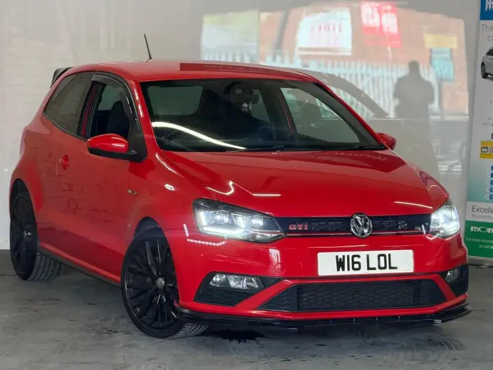 Volkswagen Polo 2016 photo 2