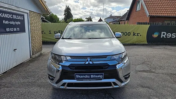 Mitsubishi Outlander 2020 photo 3