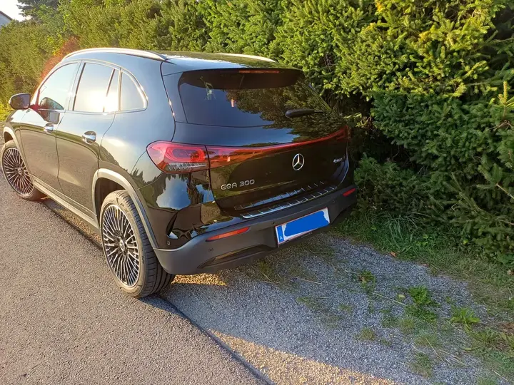 Mercedes-Benz Eqa 2024 photo 2