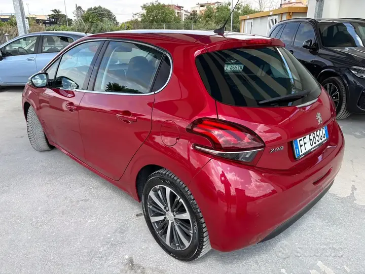 Peugeot 208 2016 photo 4