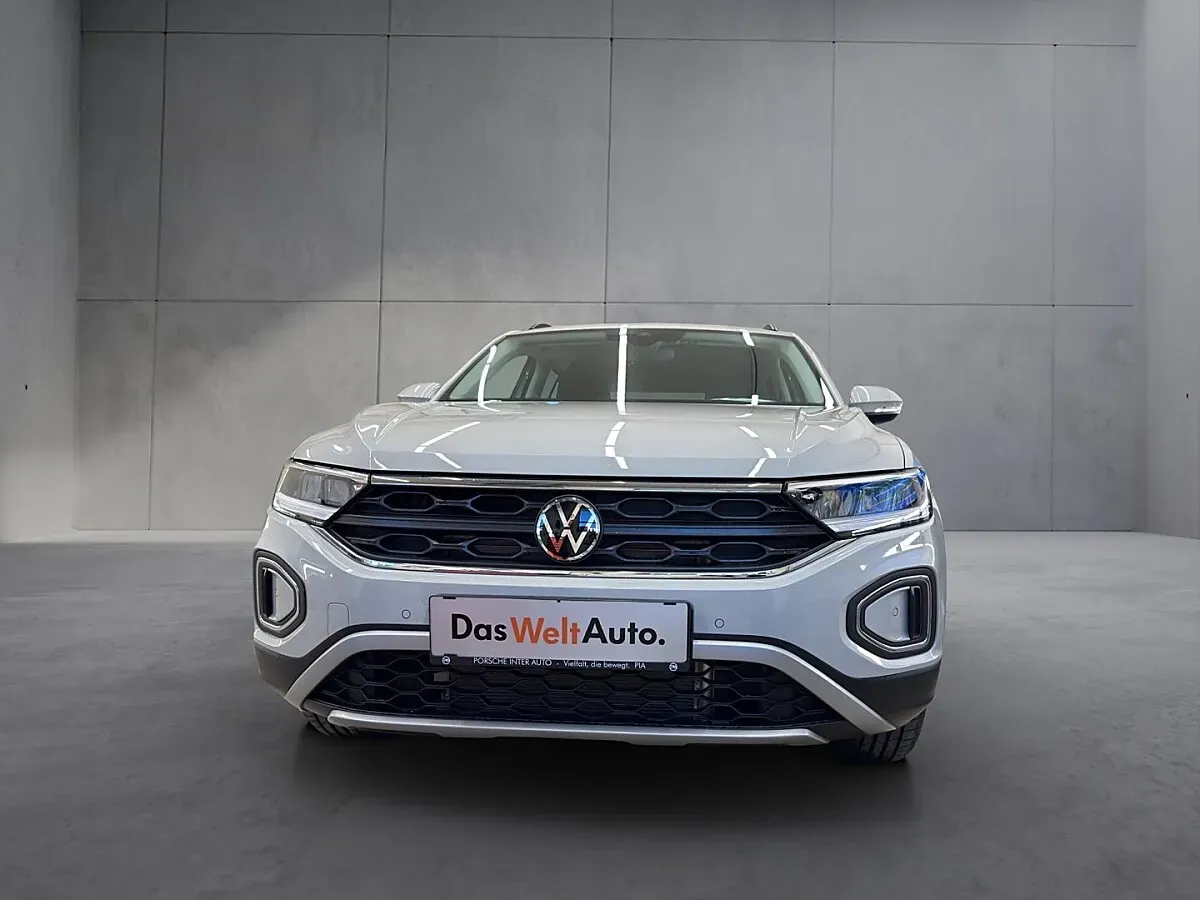 Volkswagen T-Roc 2026 photo 2