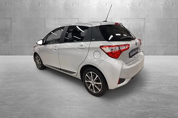 Toyota Yaris 2020 photo 3