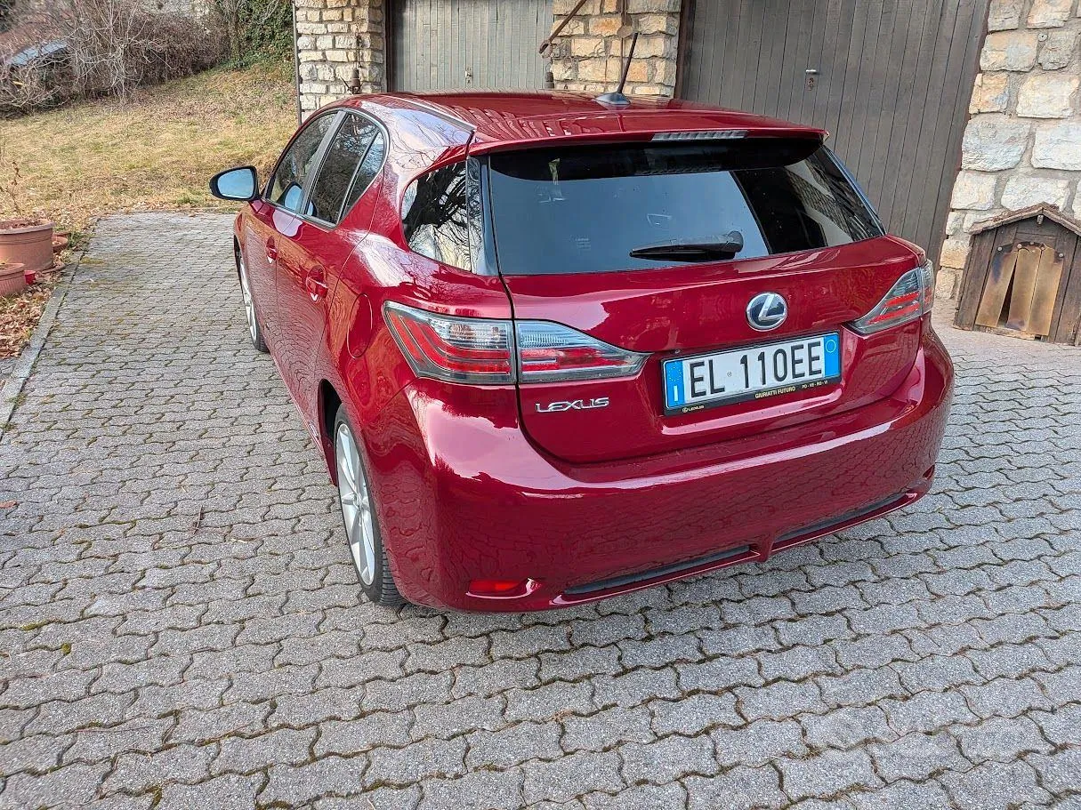 Lexus Ct200H 2011 photo 4