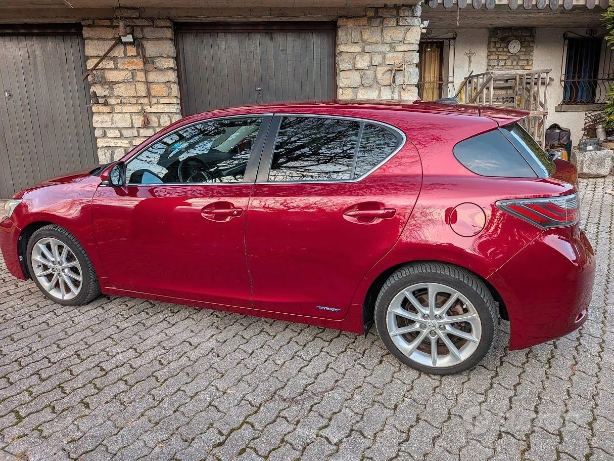 Lexus Ct200H 2011 photo 3