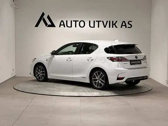 Lexus Ct200H 2015 photo 5