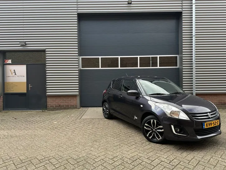 Suzuki Swift 2015 photo 2