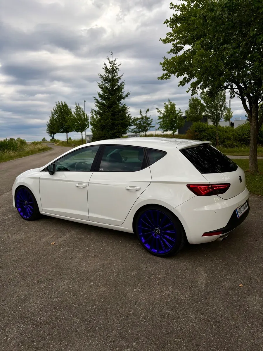 Seat Leon 2013 photo 3