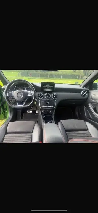Mercedes-Benz A 220