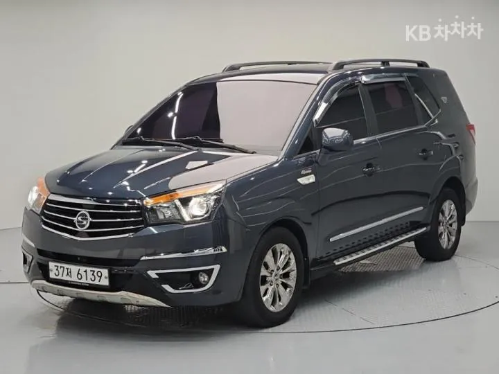 KG Mobility Korando Turismo