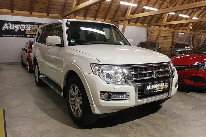 Mitsubishi Pajero 2016 photo 2