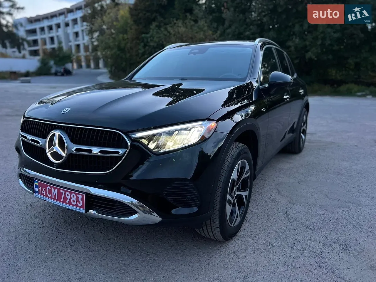Mercedes-Benz Glc-Class 2025 photo 2