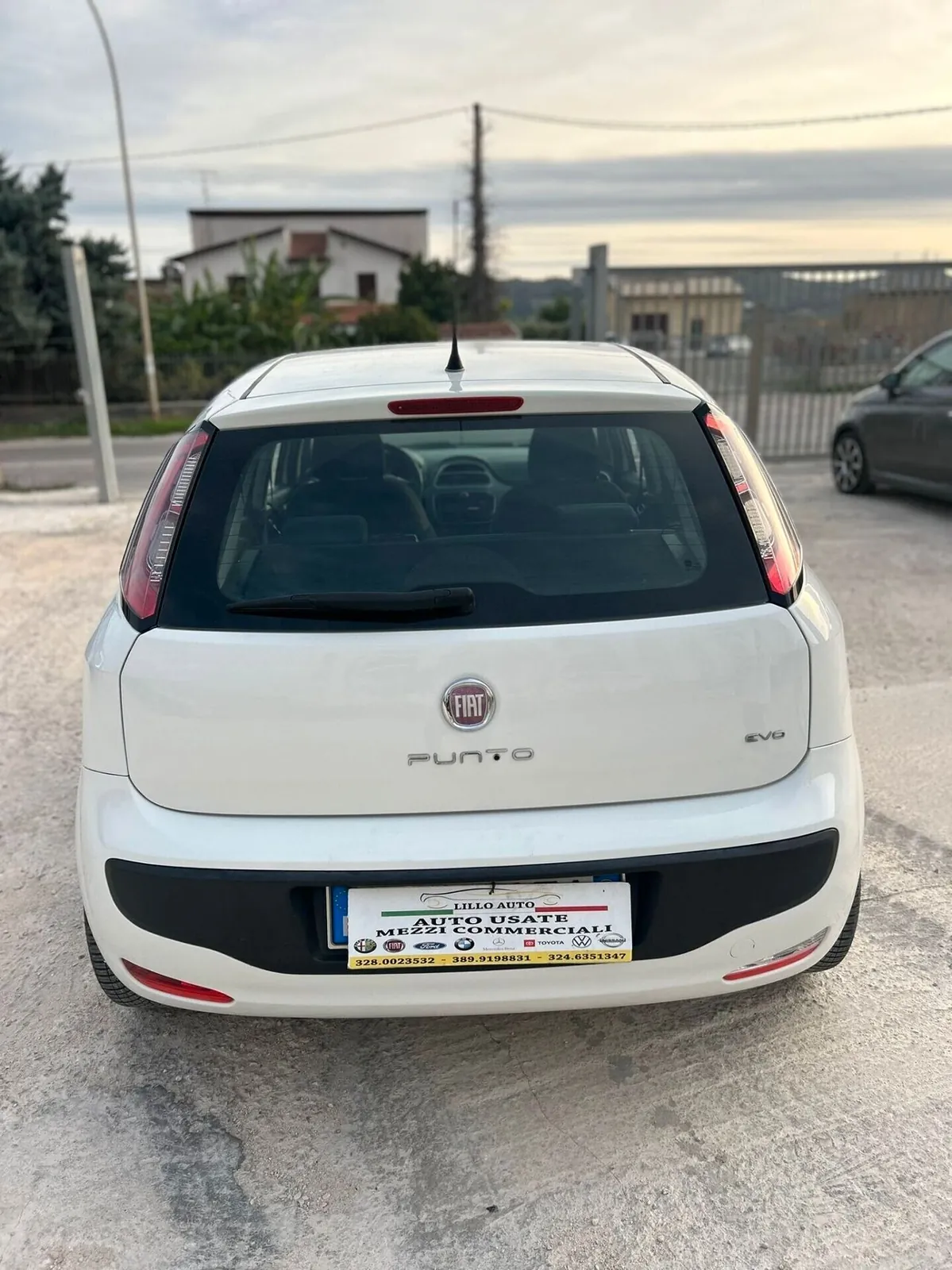 Fiat Punto Evo 2011 photo 2