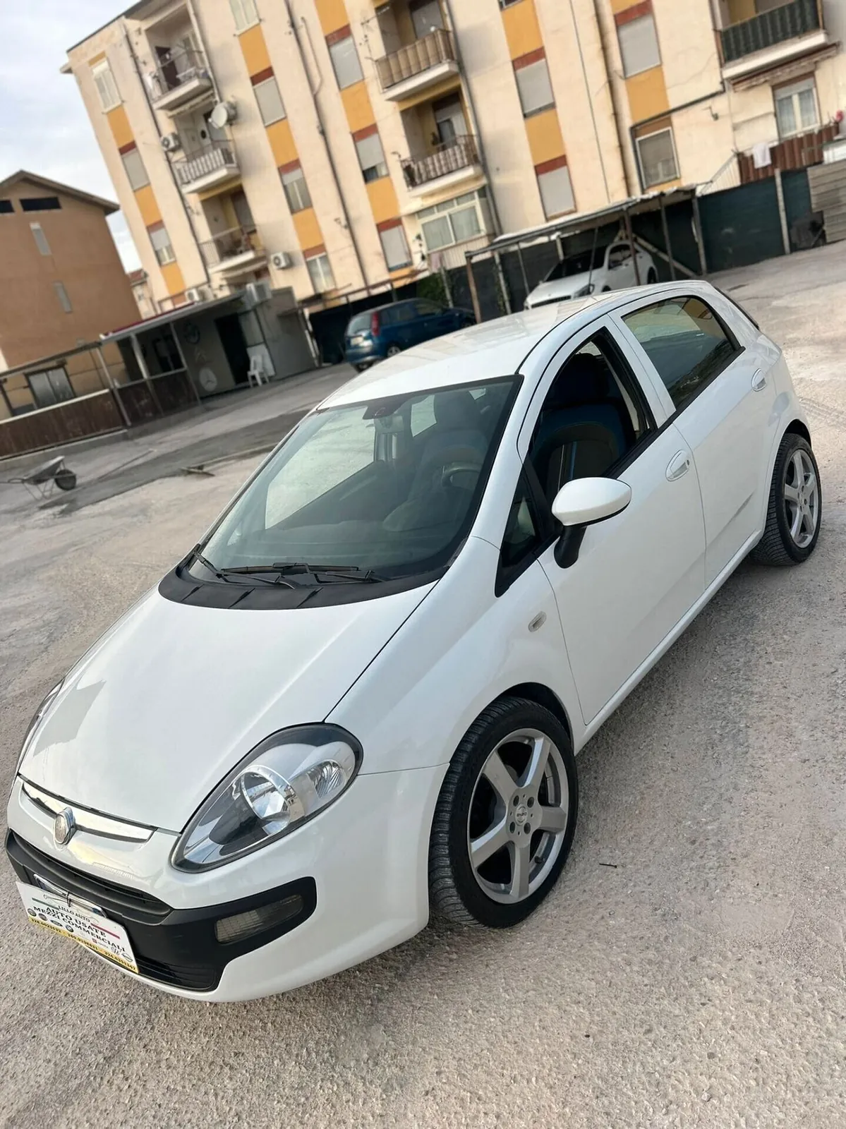Fiat Punto Evo 2011 photo 3