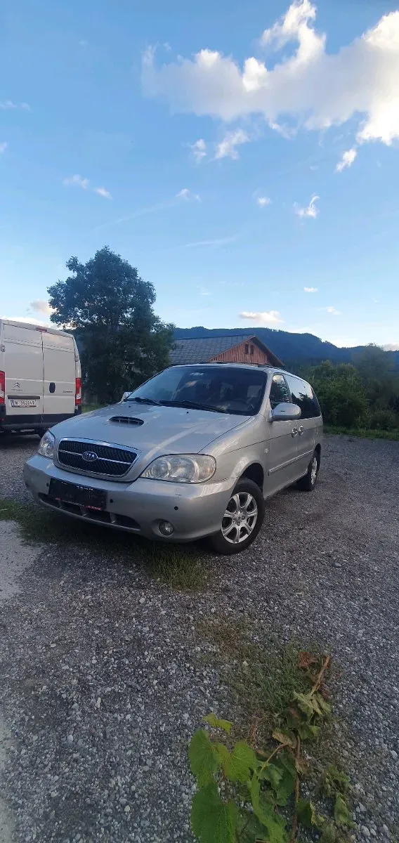Kia Carnival 2006 photo 3