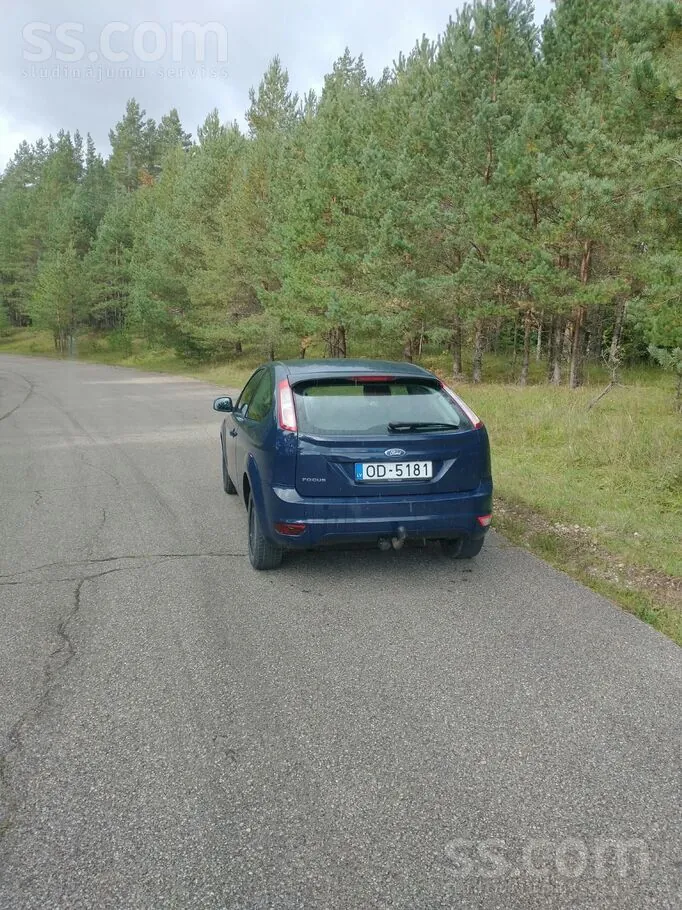 Ford Focus 2009 photo 4