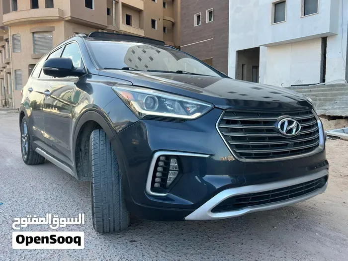 Hyundai Santa Fe 2018 photo 2