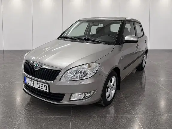 Skoda Fabia 2012 photo 5