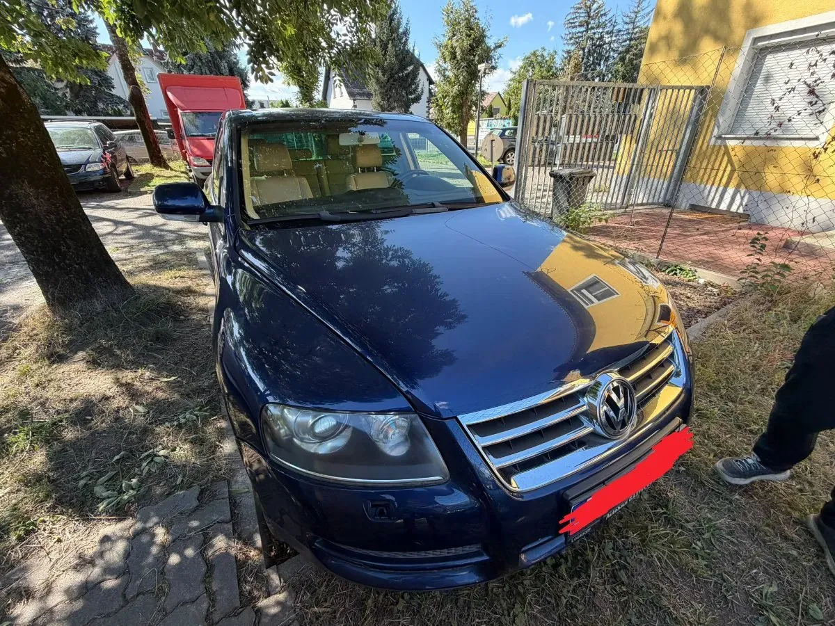 Volkswagen Touareg 2005 photo 2