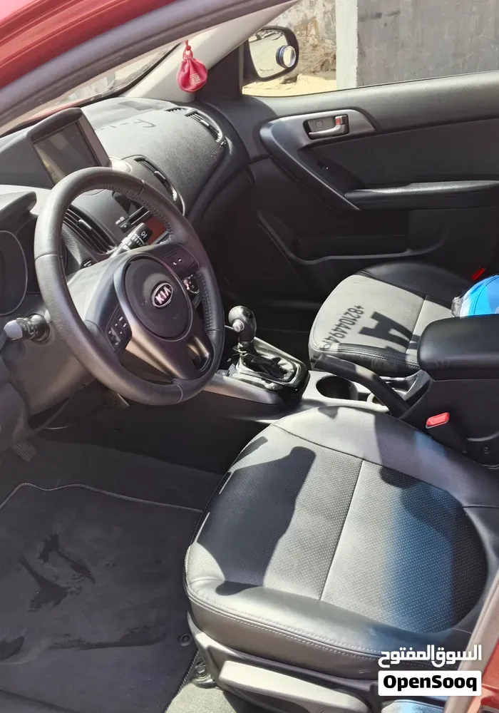 Kia Forte 2012 photo 4