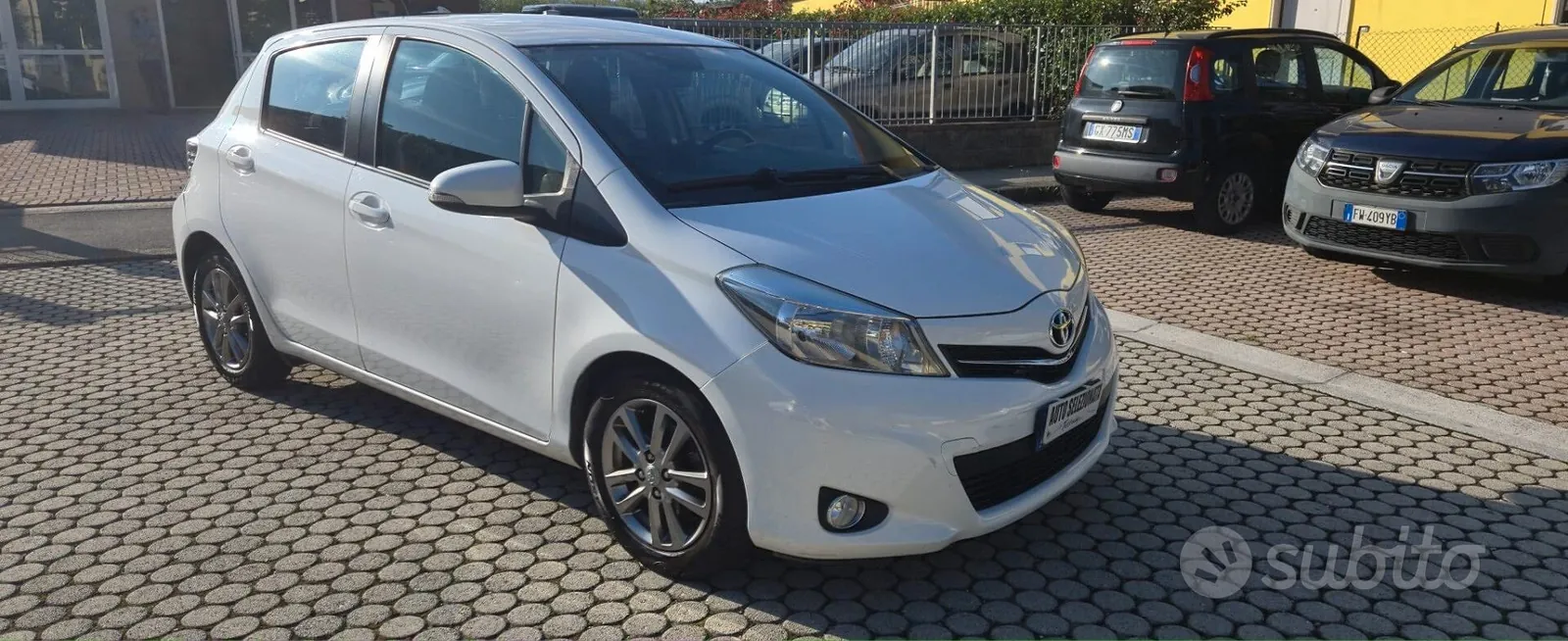 Toyota Yaris 2014 photo 3