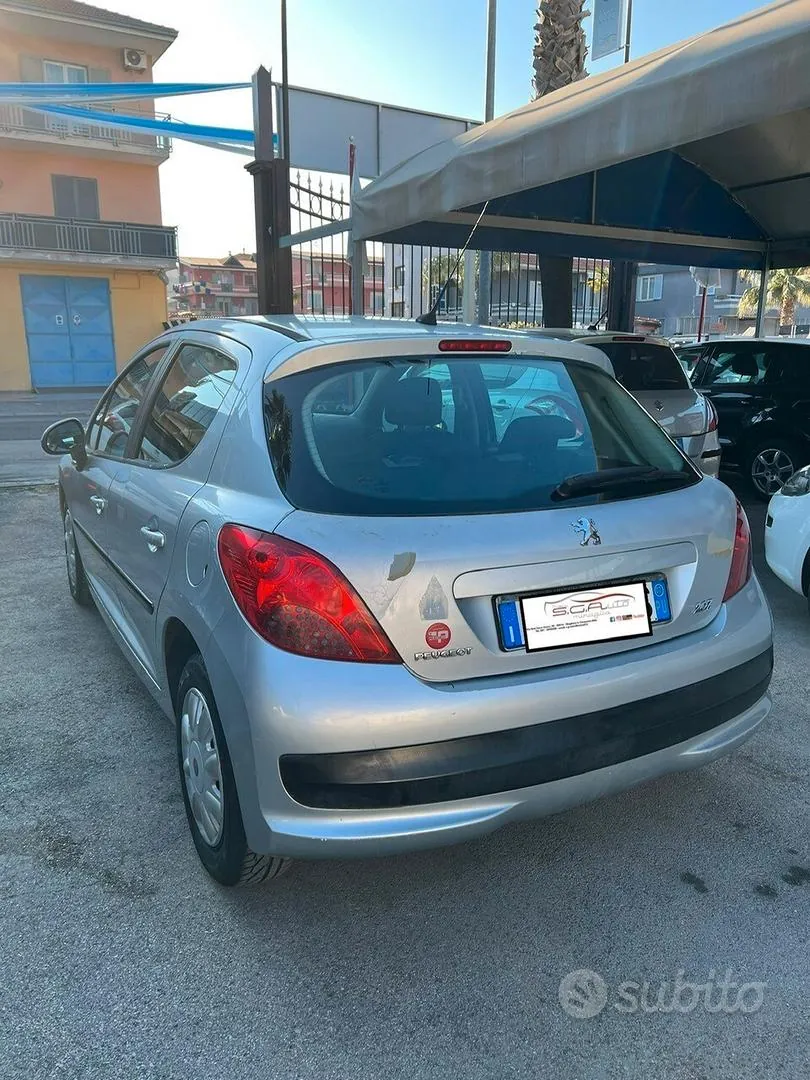 Peugeot 207 2007 photo 5