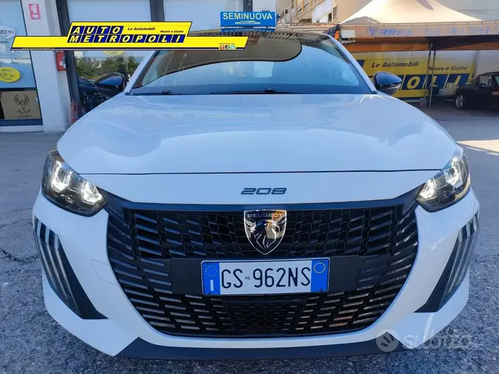Peugeot 208 2024 photo 3