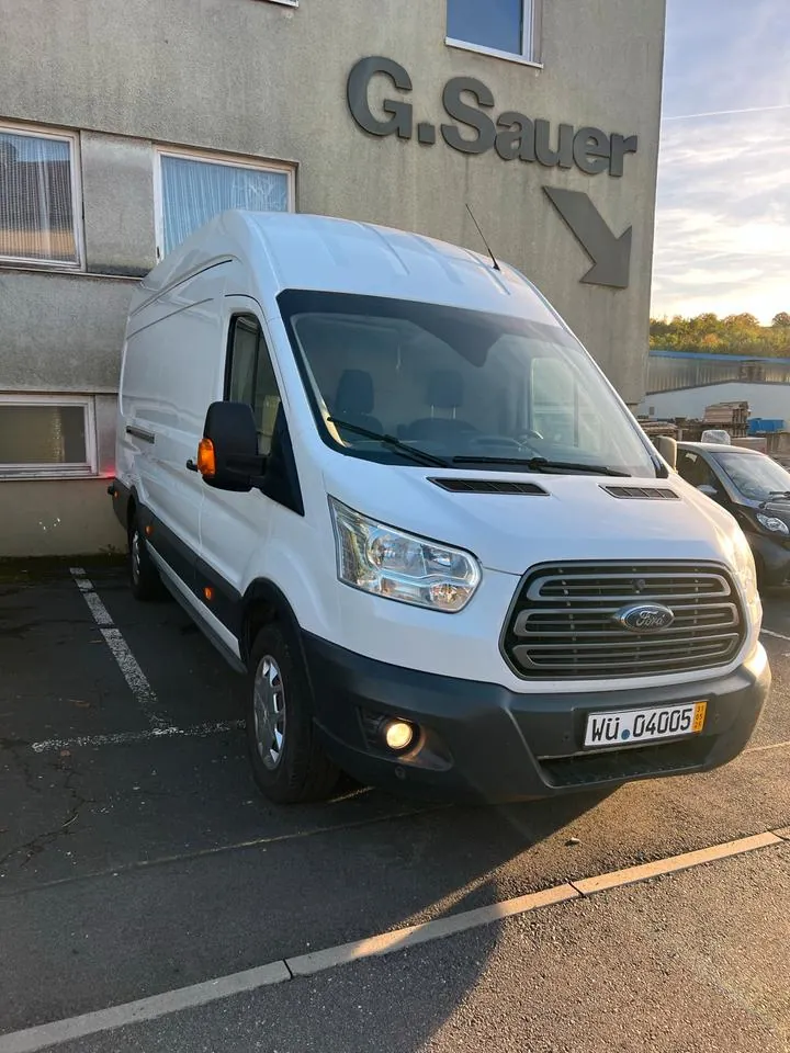 Ford Tranzit