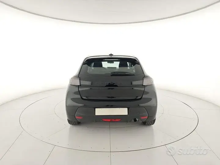 Peugeot 208 2024 photo 4