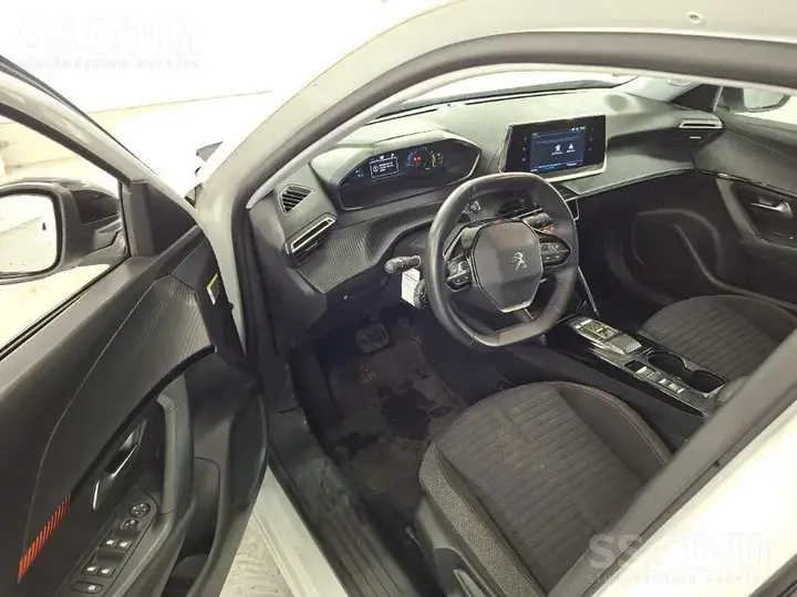 Peugeot 2008 2022 photo 5