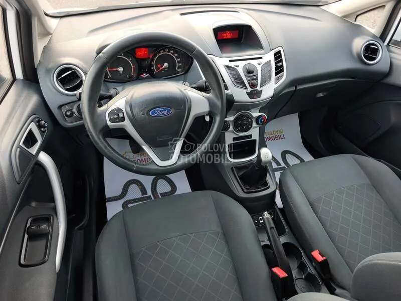 Ford Fiesta 2012 photo 3