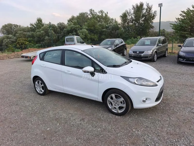 Ford Fiesta 2012 photo 5