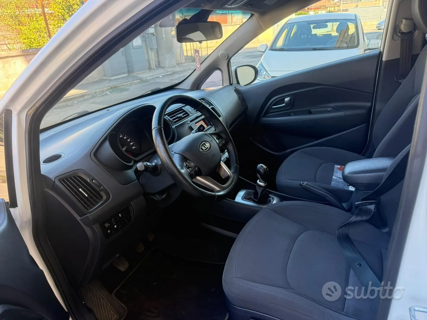 Kia Rio 2013 photo 3