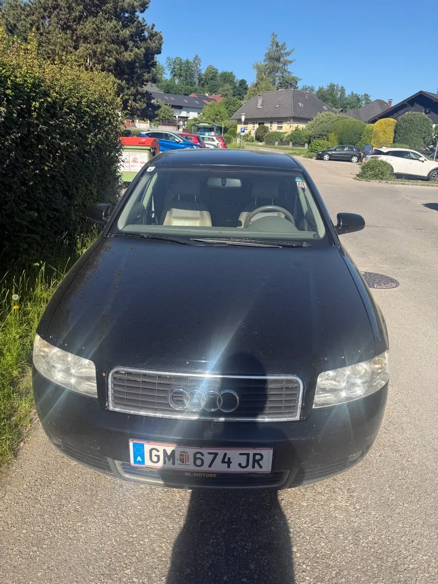 Audi A4 2001 photo 2
