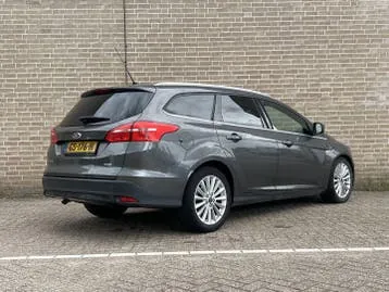 Ford Focus 2015 photo 2