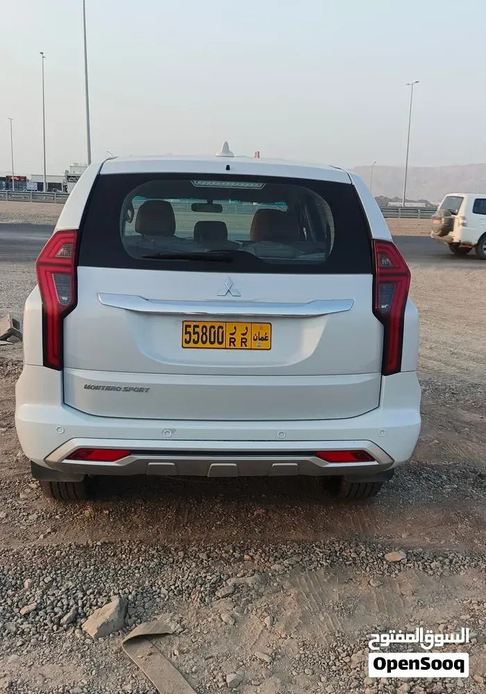 Mitsubishi Montero Sport 2021 photo 4