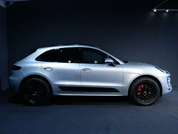 Porsche Macan 2018 photo 2
