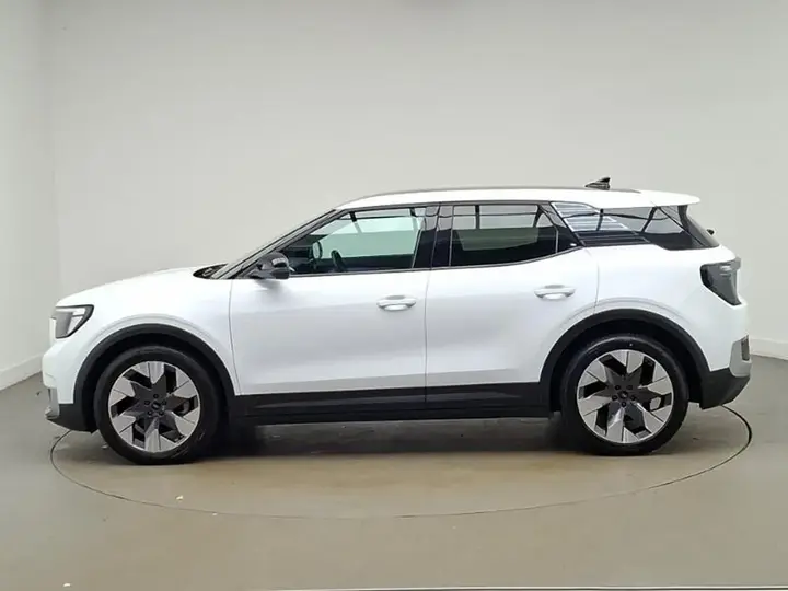 Ford Explorer 2024 photo 4