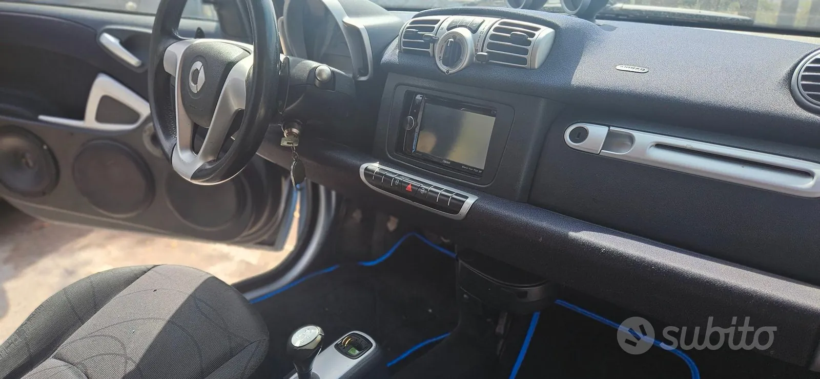 Renault Clio 2010 photo 3