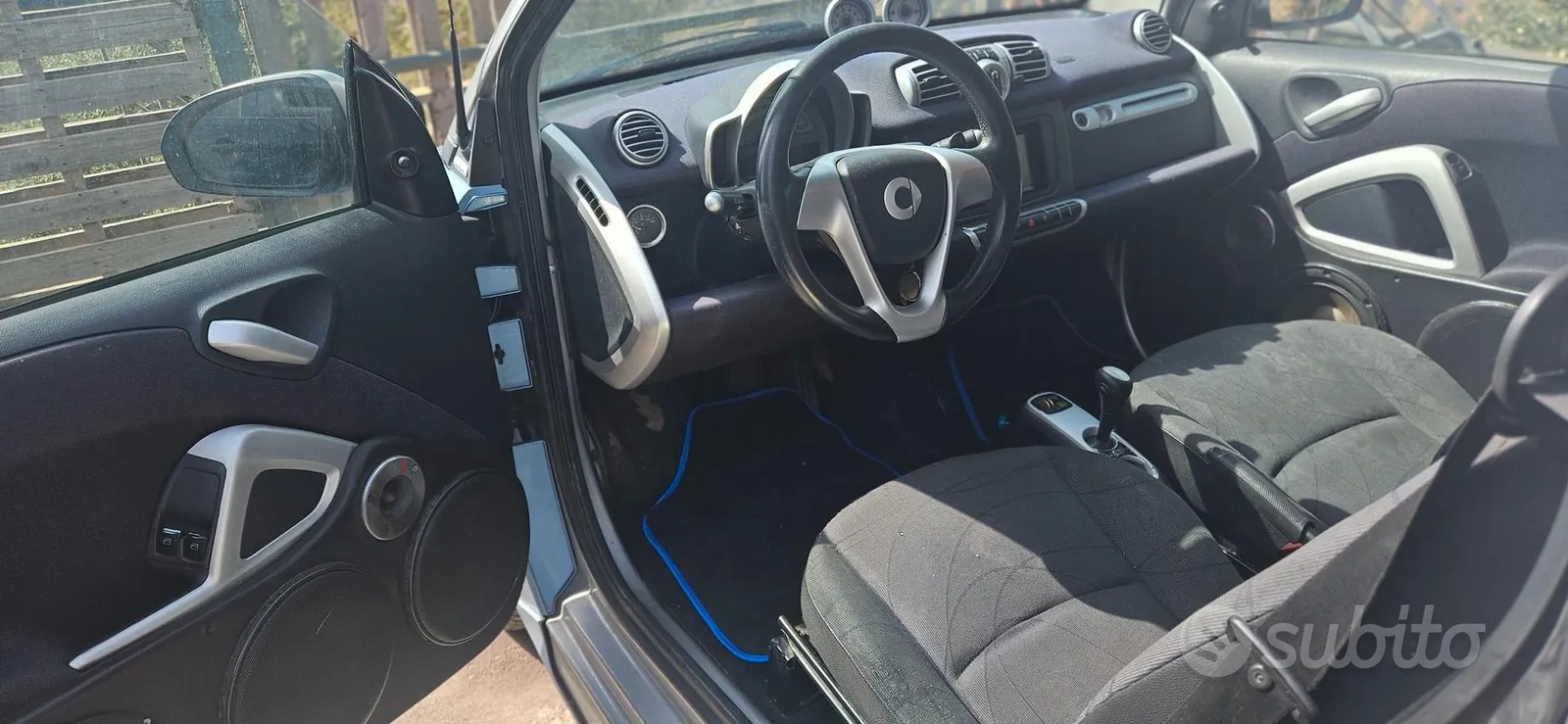 Renault Clio 2010 photo 5