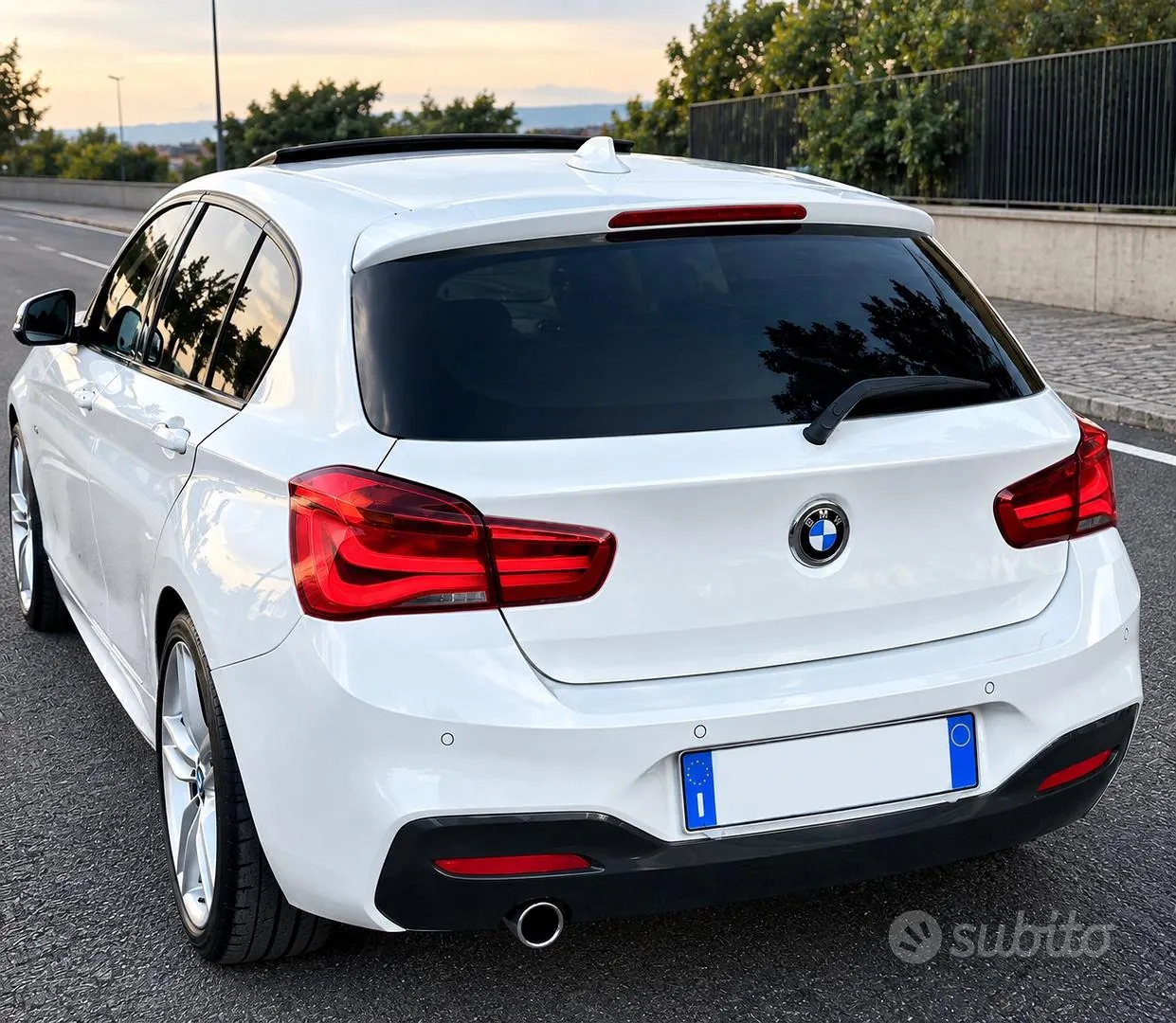 BMW 118D M Sport 2016 photo 2
