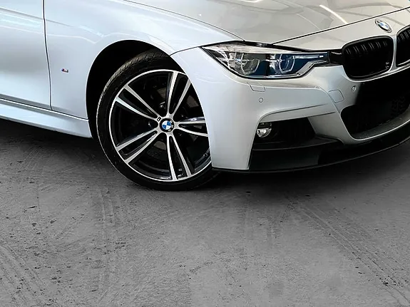 BMW 330E 2017 photo 4
