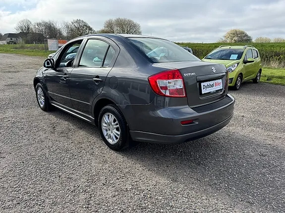 Suzuki Sx4 2010 photo 3
