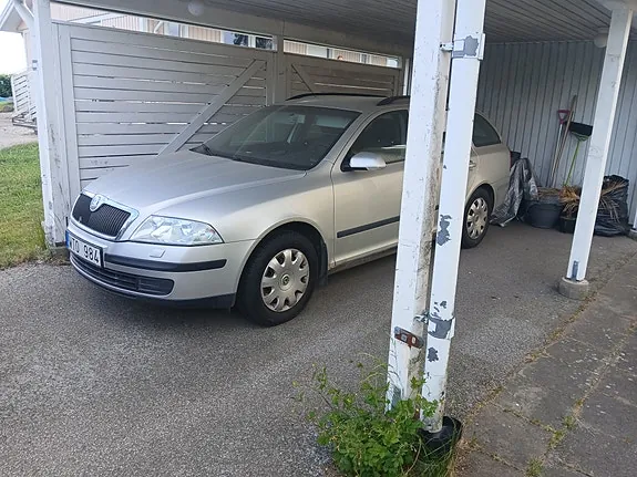 Skoda Octavia 2005 photo 3