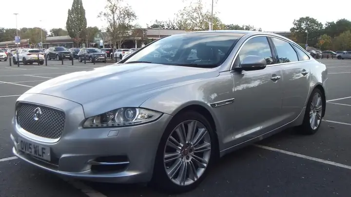 Jaguar Xj 2015 photo 2