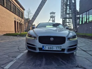 Jaguar Xe