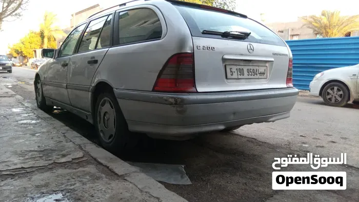 Mercedes-Benz C-Class 2000 photo 2