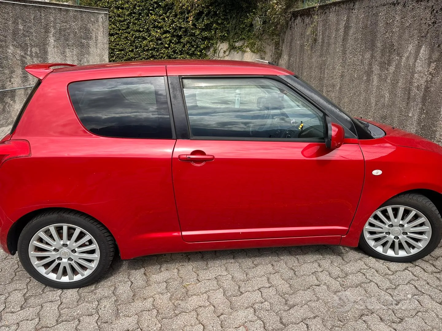 Suzuki Swift 2008 photo 3